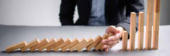 Reduce Business Risk with LIMS